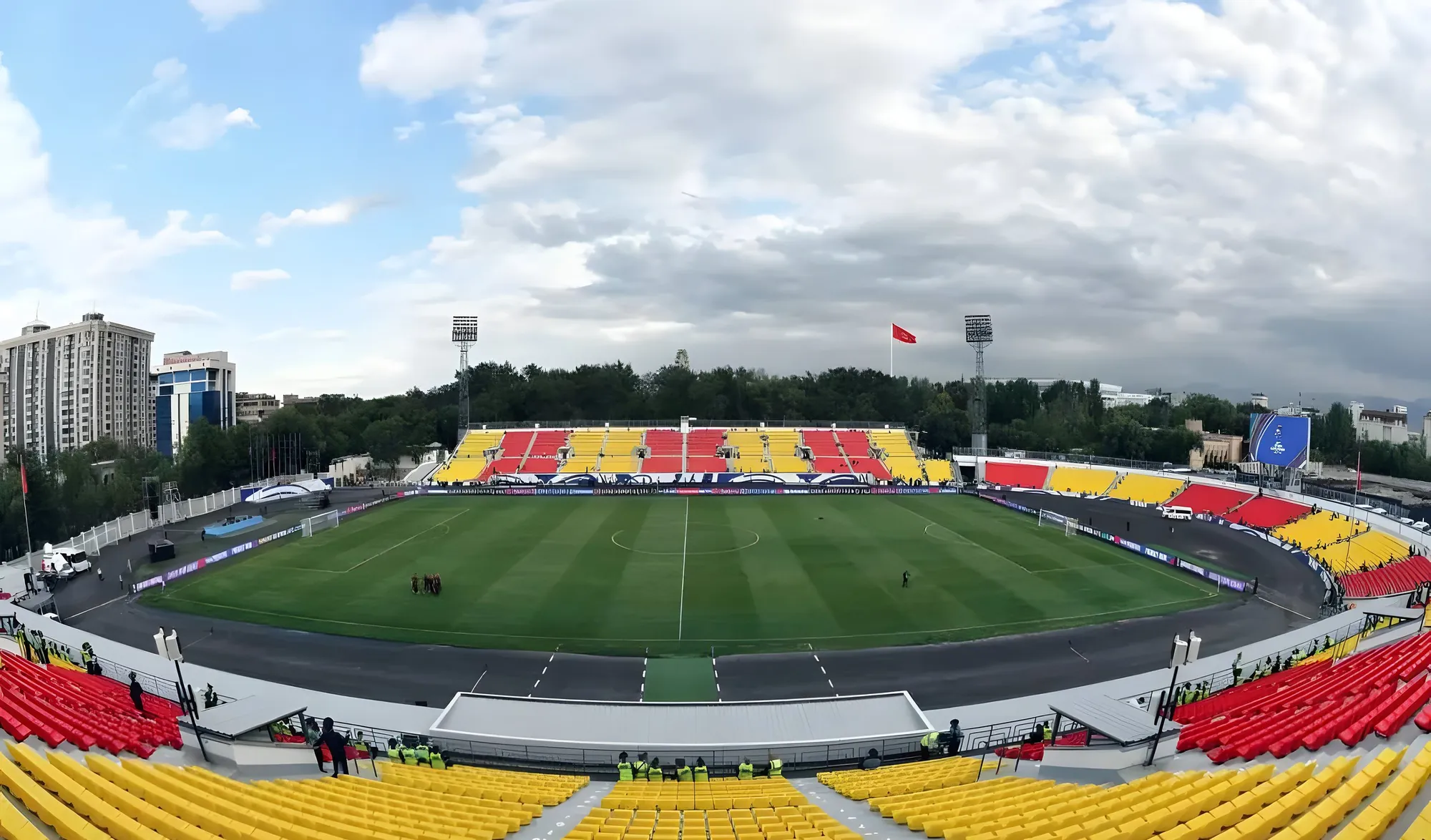 Dolen Omurzakov stadioni